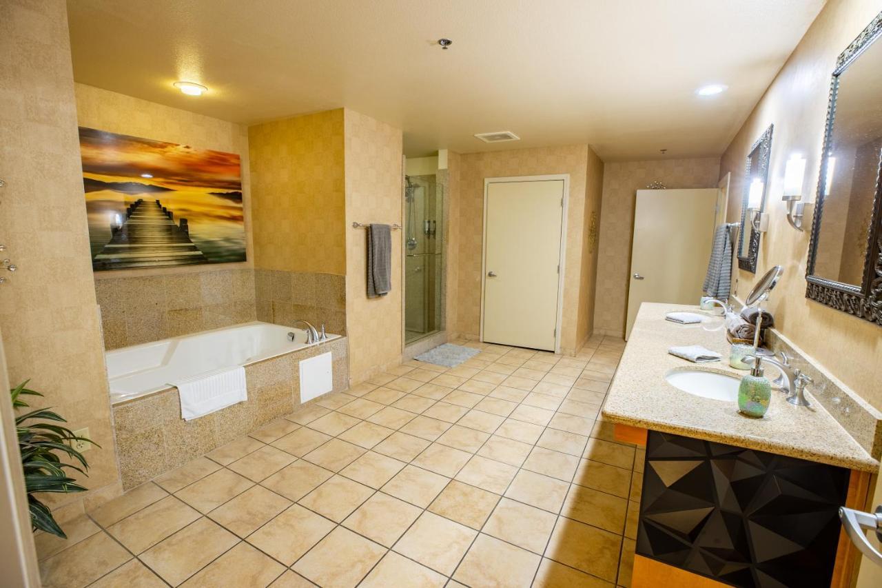 2100 Sqft Penthouse Suite W/ Strip Views! Pool Gym Las Vegas Bagian luar foto